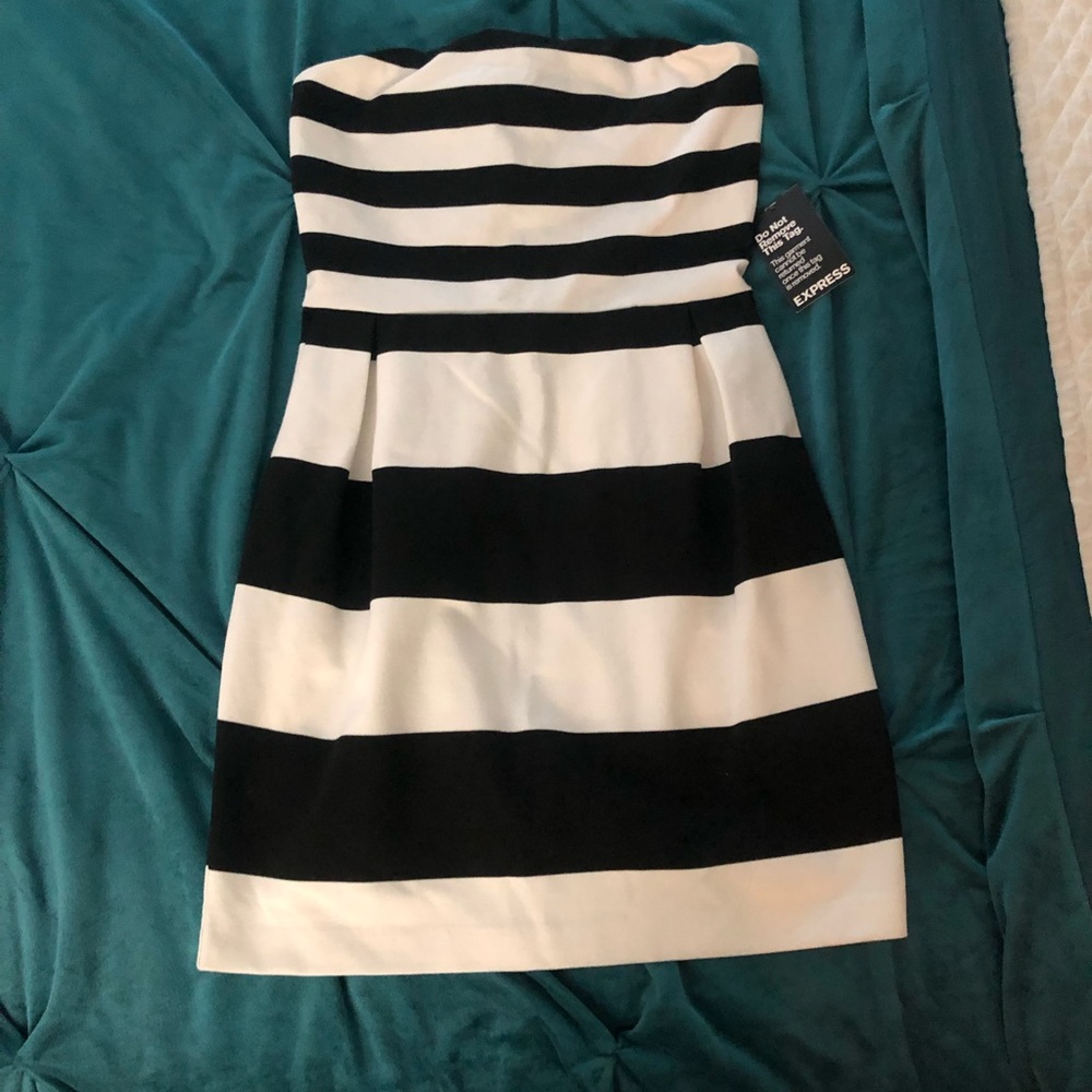 (3 for $30) EXPRESS Strapless dress